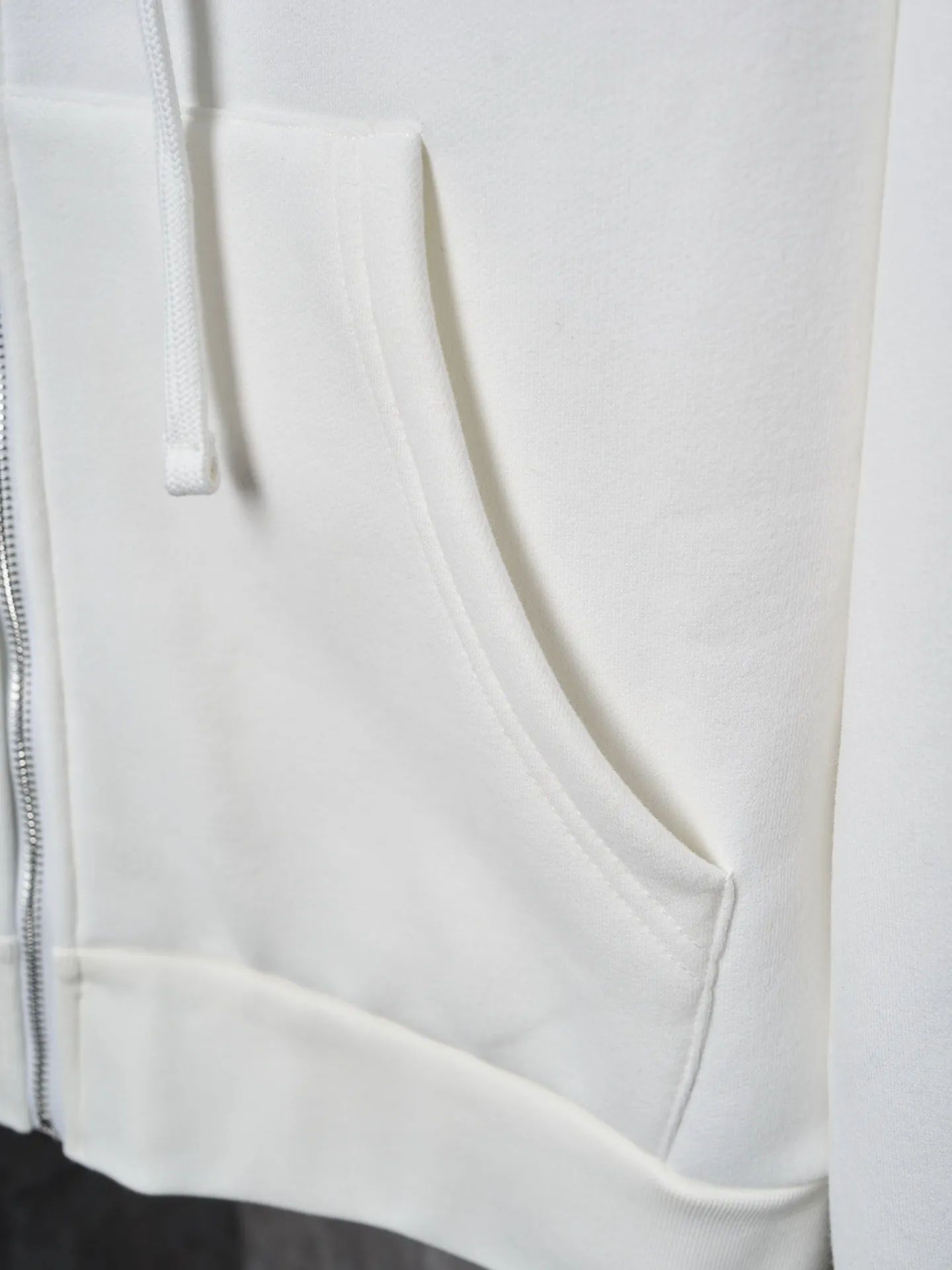 P460 Actual hanging auction] Chrome Hearts/Chrome Heart CH Tongue Glue Printed Sweater Hooded Jacket [Ready Stock] S M L